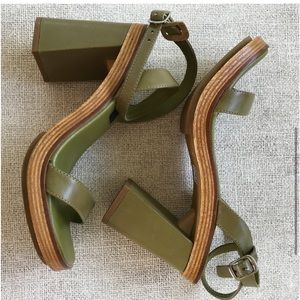 Diba Olive Green High Heel Brazilian Wood Shoes 7B